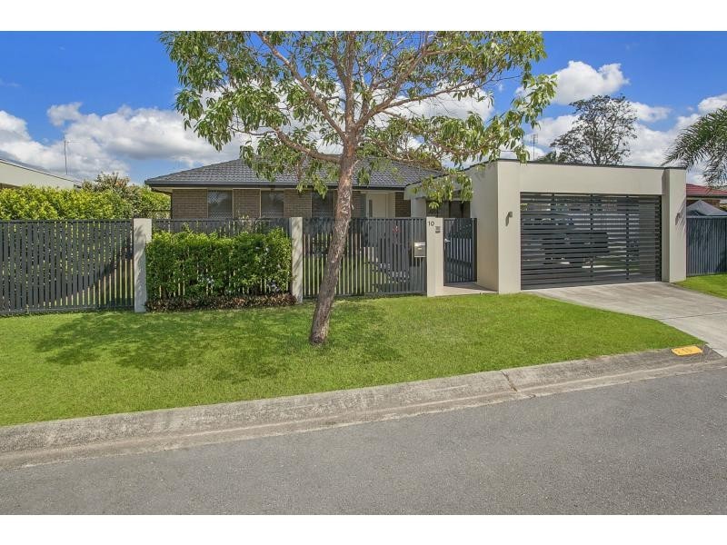 10 Grebe Place, Burleigh Waters QLD 4220