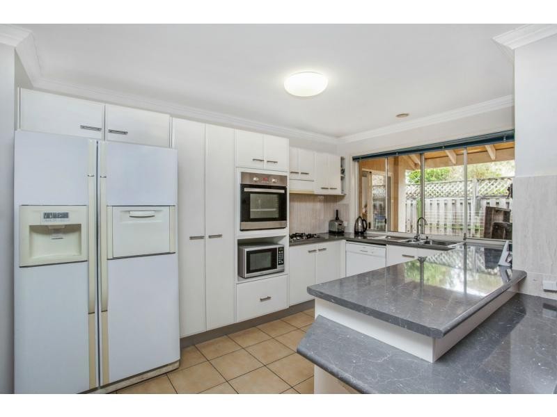 122 Harrier Drive, Burleigh Waters QLD 4220