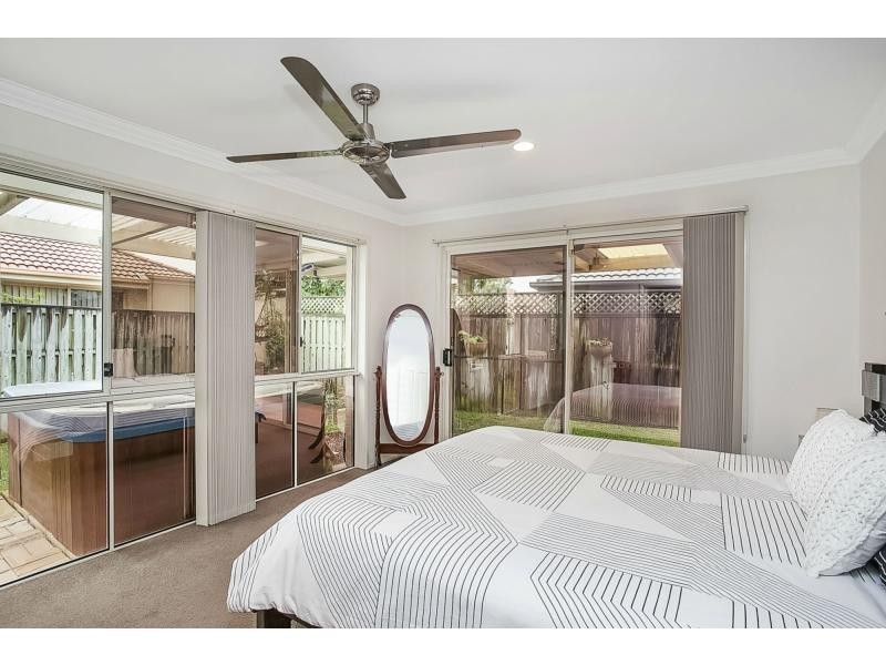 122 Harrier Drive, Burleigh Waters QLD 4220