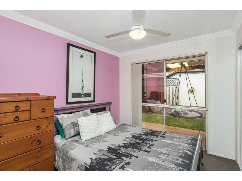 122 Harrier Drive, Burleigh Waters QLD 4220