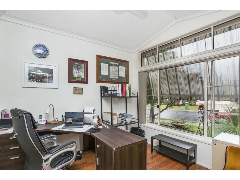 122 Harrier Drive, Burleigh Waters QLD 4220