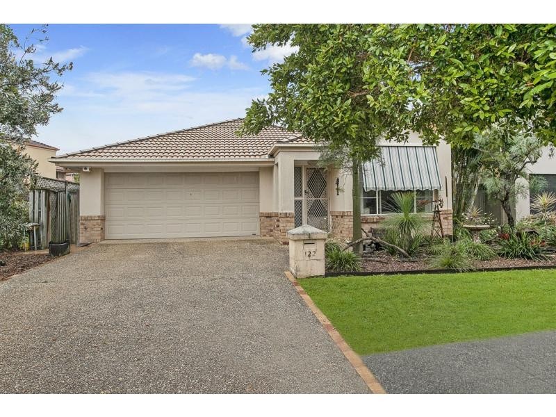 122 Harrier Drive, Burleigh Waters QLD 4220