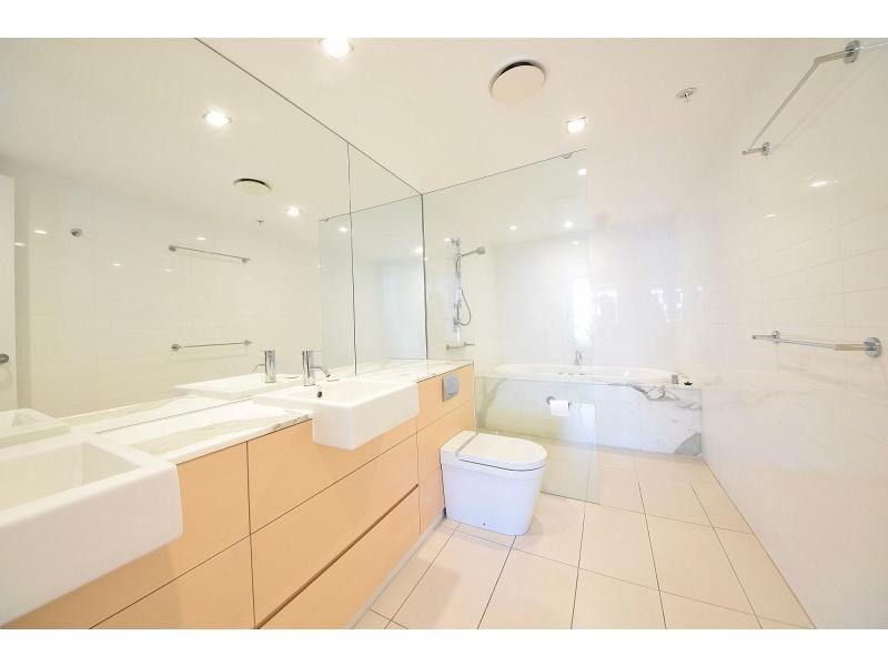 2024/2-14 The Esplanade, Burleigh Heads QLD 4220