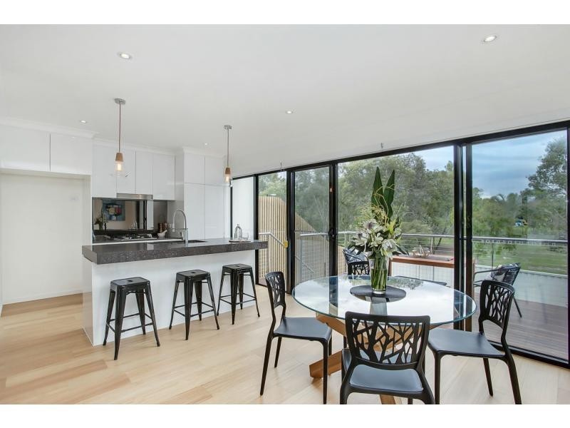 70 Galeen Drive, Burleigh Waters QLD 4220