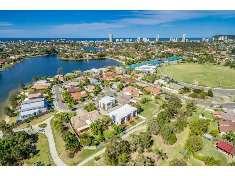 70 Galeen Drive, Burleigh Waters QLD 4220