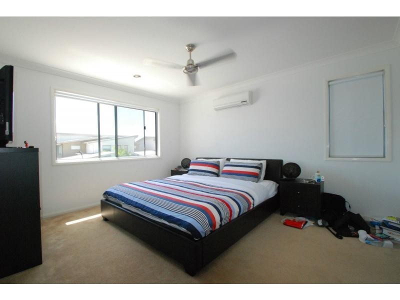 7 Valencia Boulevard, Burleigh Waters QLD 4220