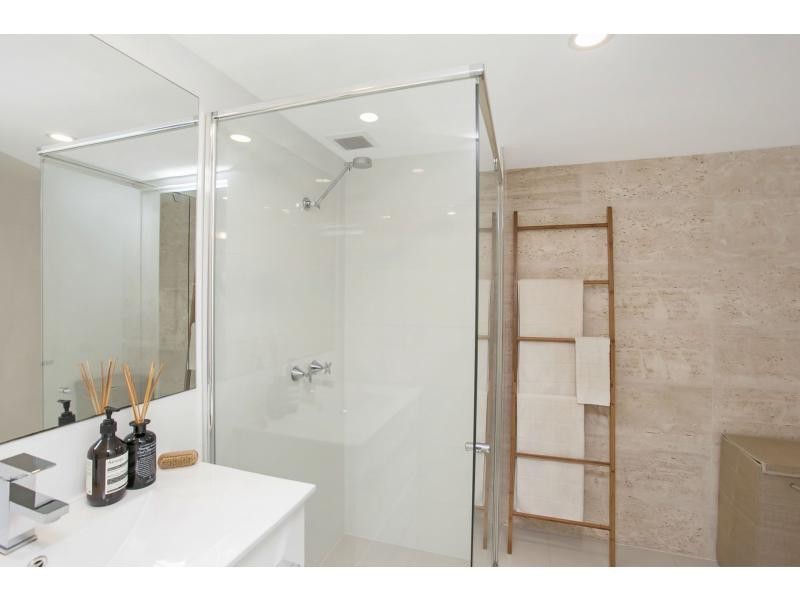 11/4 Mawarra Street, Palm Beach QLD 4221