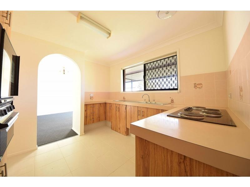 9 Palmwood Court, Burleigh Waters QLD 4220