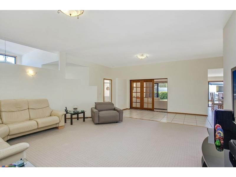 3 Turaco Court, Burleigh Waters QLD 4220