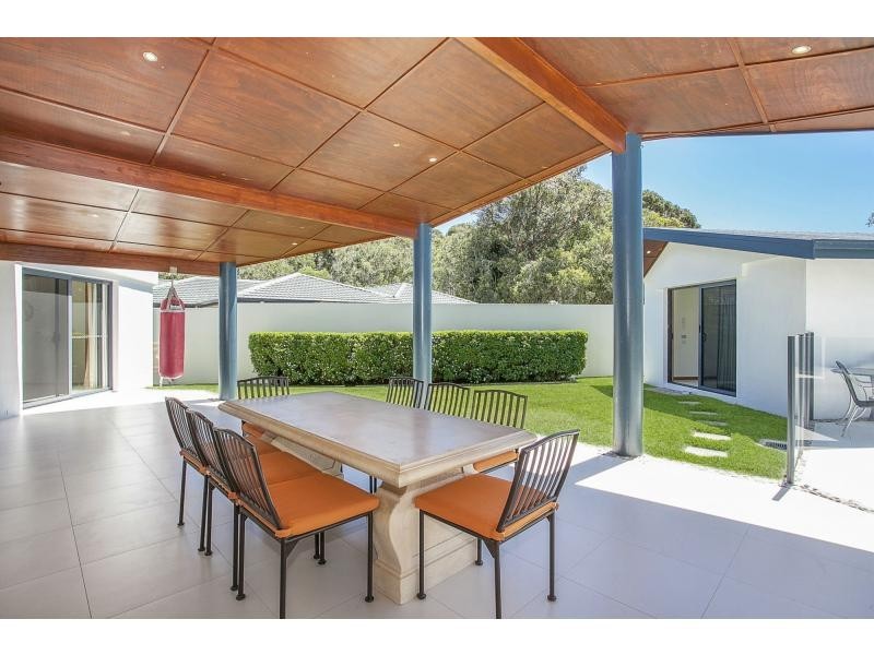 3 Turaco Court, Burleigh Waters QLD 4220