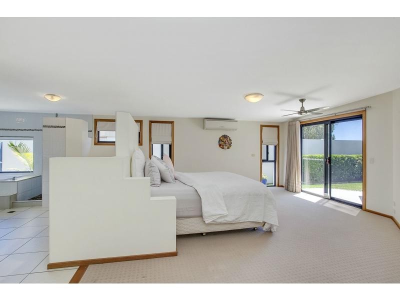 3 Turaco Court, Burleigh Waters QLD 4220