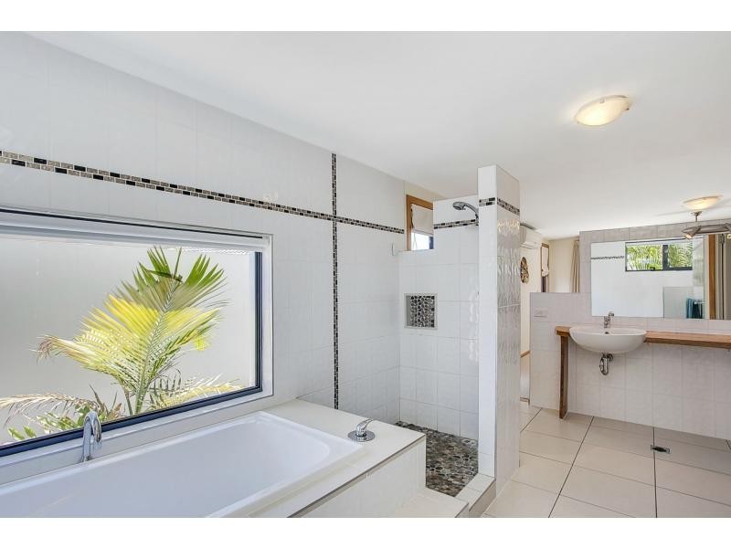 3 Turaco Court, Burleigh Waters QLD 4220