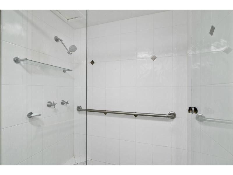 4/11 Hayle Street, Burleigh Heads QLD 4220