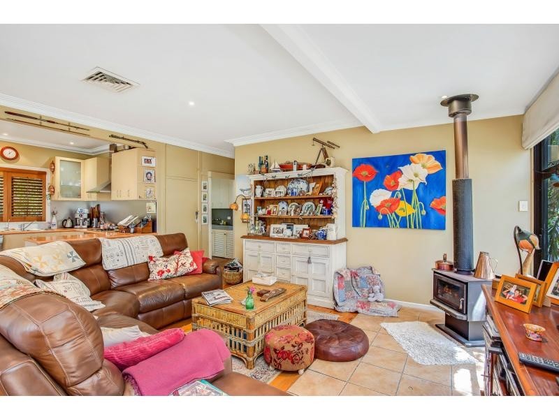 6 Lemana Lane, Burleigh Heads QLD 4220