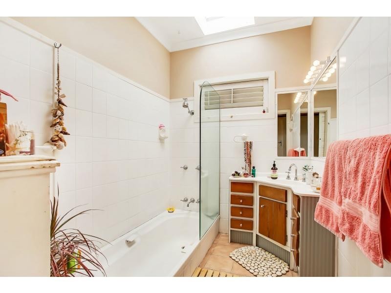 6 Lemana Lane, Burleigh Heads QLD 4220