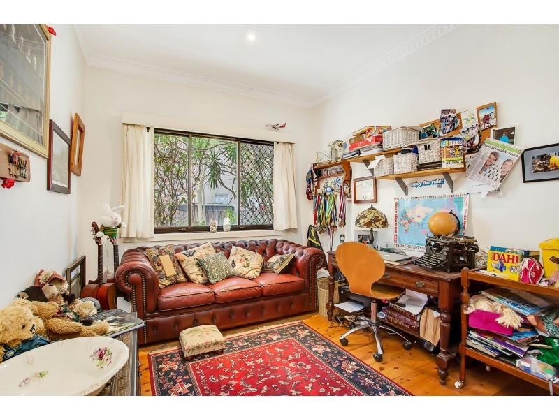 6 Lemana Lane, Burleigh Heads QLD 4220