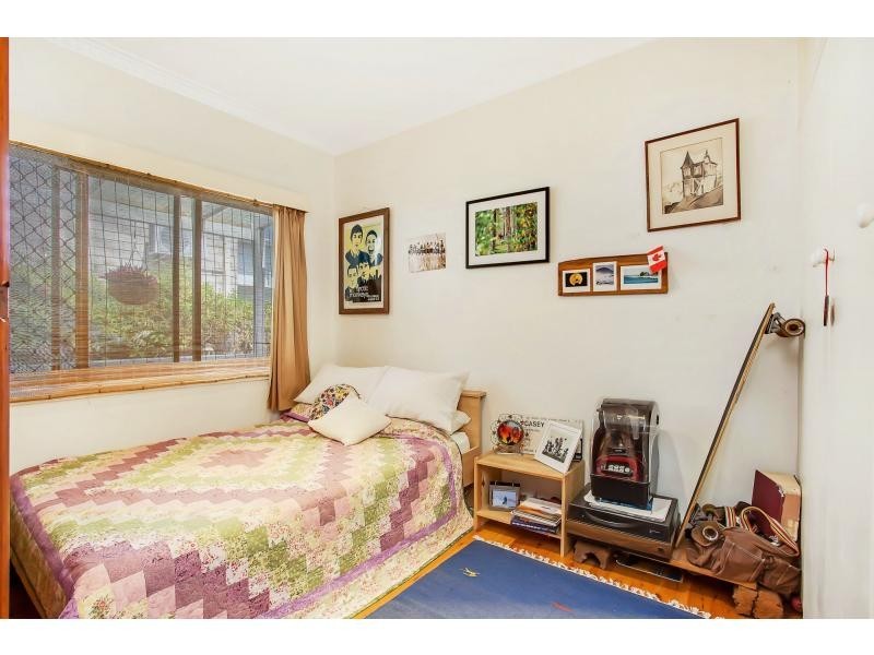 6 Lemana Lane, Burleigh Heads QLD 4220