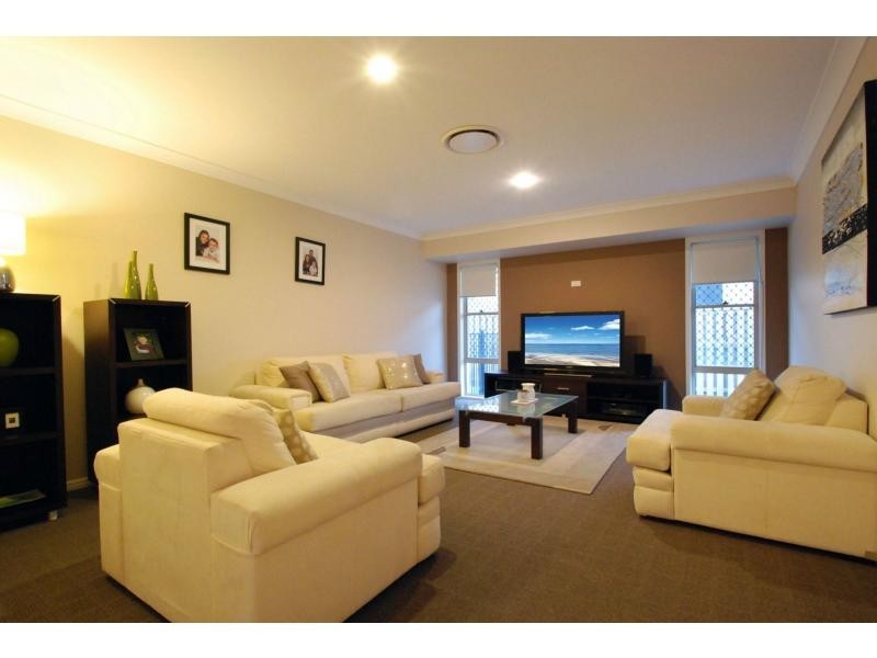 7 York Creek Crescent, Reedy Creek QLD 4227