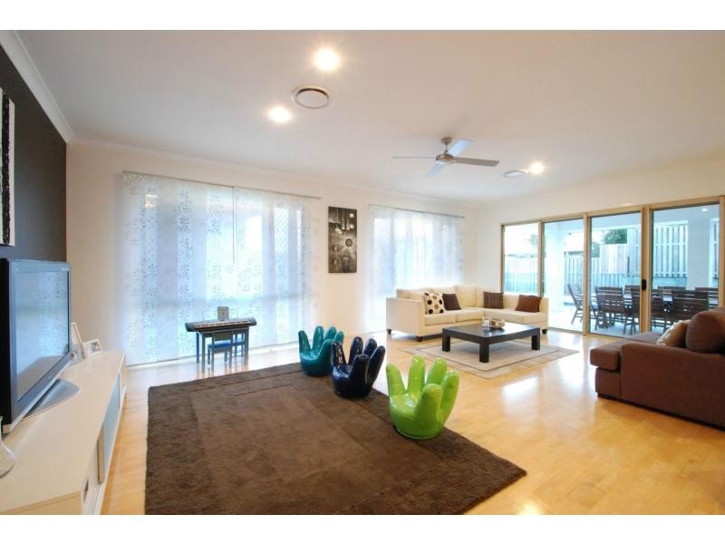 7 York Creek Crescent, Reedy Creek QLD 4227
