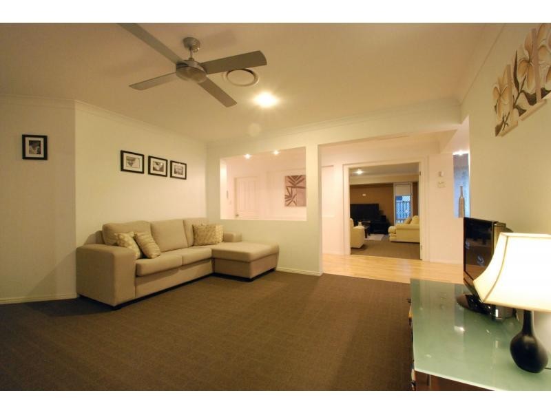 7 York Creek Crescent, Reedy Creek QLD 4227