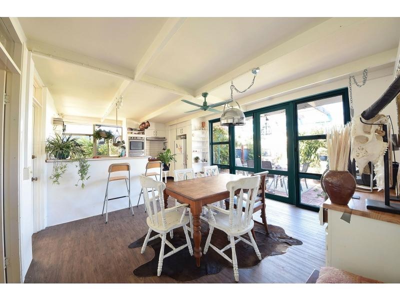 16 Eagle Avenue, Burleigh Heads QLD 4220