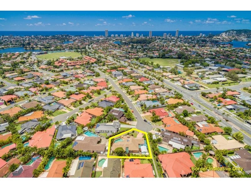 17 Sittella Crescent, Burleigh Waters QLD 4220