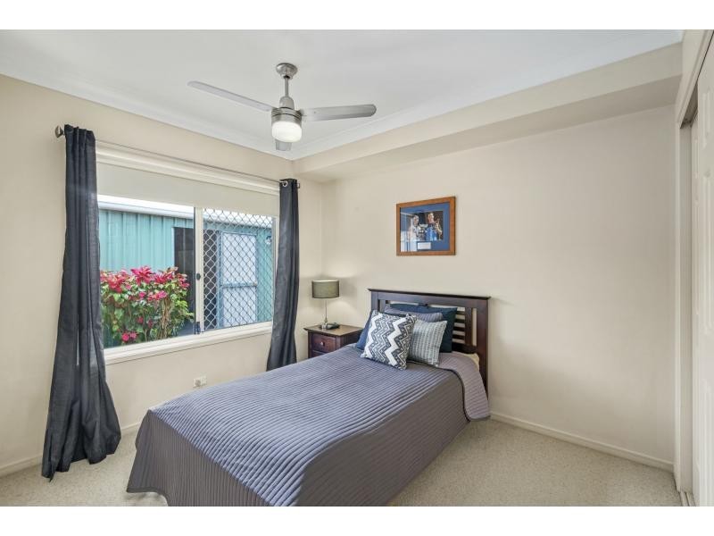 17 Sittella Crescent, Burleigh Waters QLD 4220