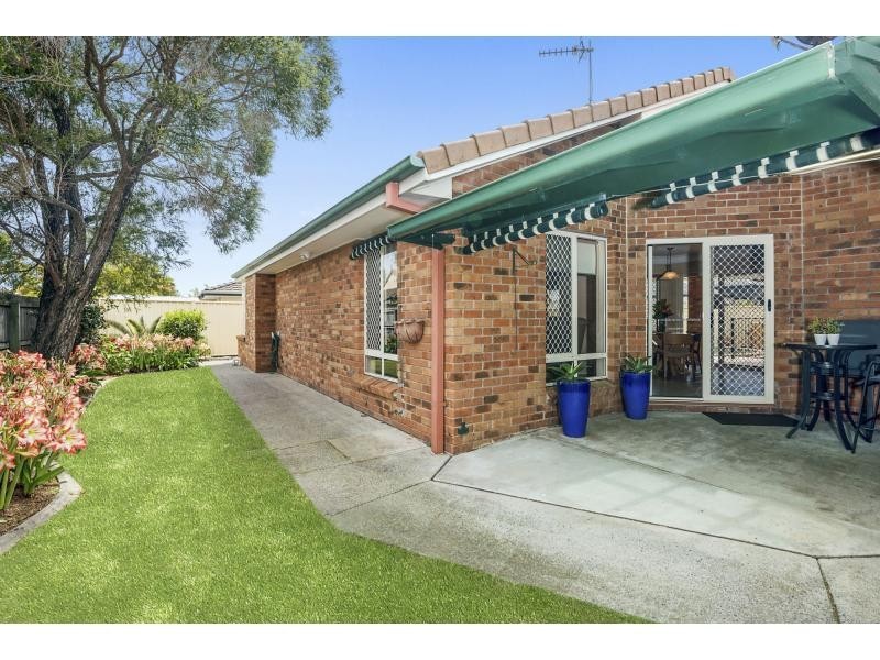 17 Sittella Crescent, Burleigh Waters QLD 4220