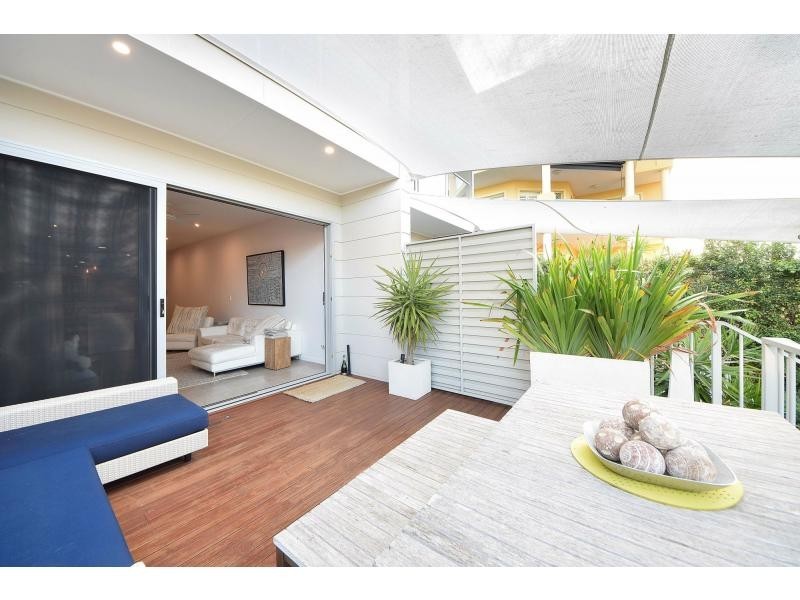 2/17 Stephens Street, Burleigh Heads QLD 4220