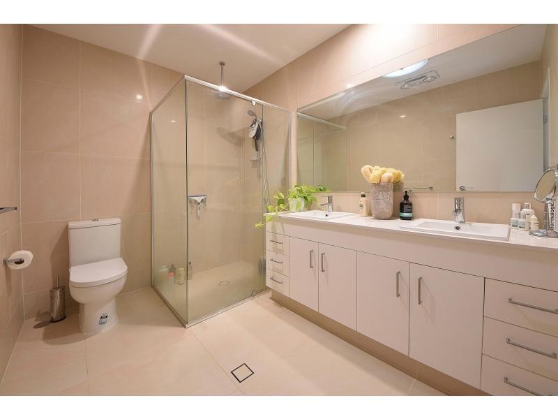 2/17 Stephens Street, Burleigh Heads QLD 4220