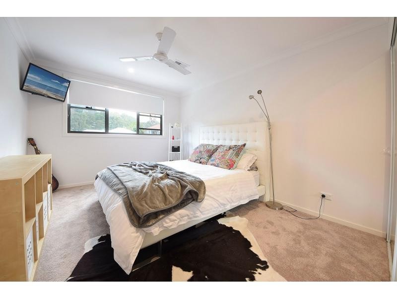 2/17 Stephens Street, Burleigh Heads QLD 4220