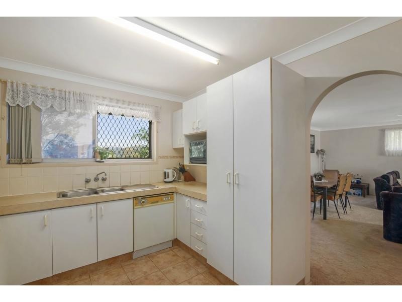 27 Timbertop Mead, Burleigh Heads QLD 4220