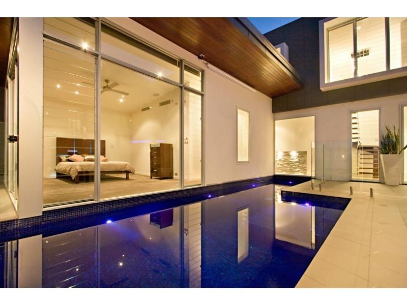 109 Acanthus Avenue, Burleigh Waters QLD 4220