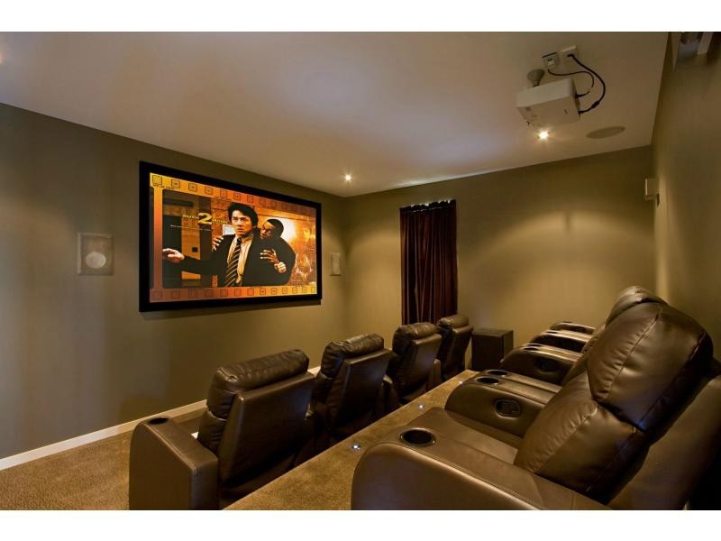 109 Acanthus Avenue, Burleigh Waters QLD 4220