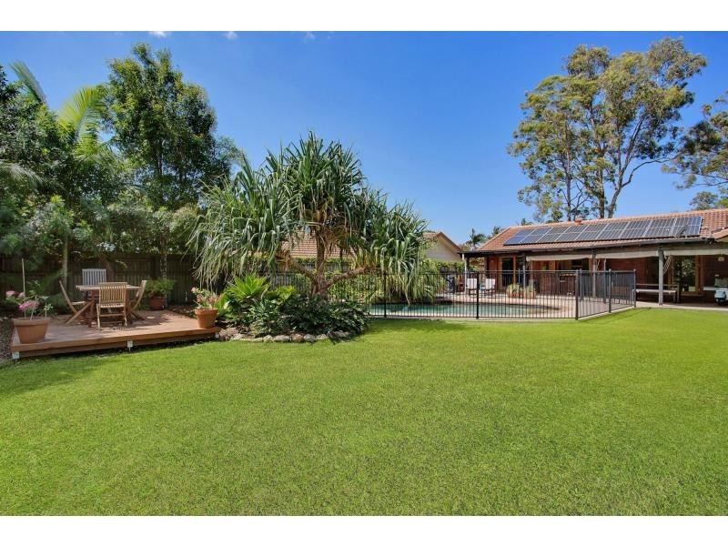 11 Grenaside Court, Robina QLD 4226