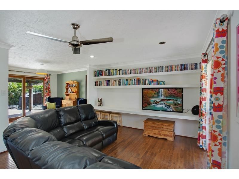 11 Grenaside Court, Robina QLD 4226