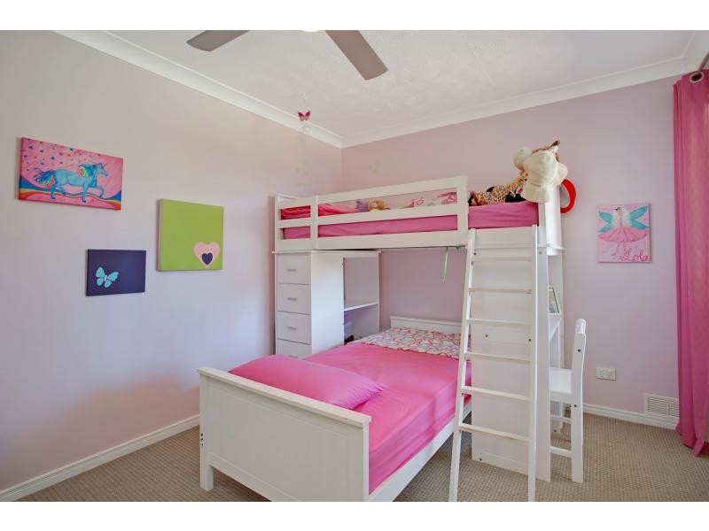 11 Grenaside Court, Robina QLD 4226