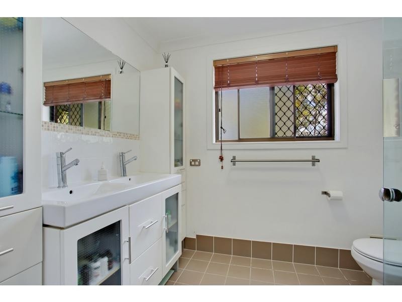 11 Grenaside Court, Robina QLD 4226