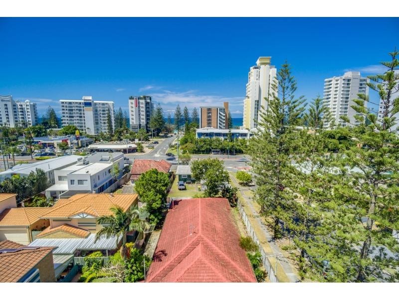 3 Anzac Parade, Burleigh Heads QLD 4220