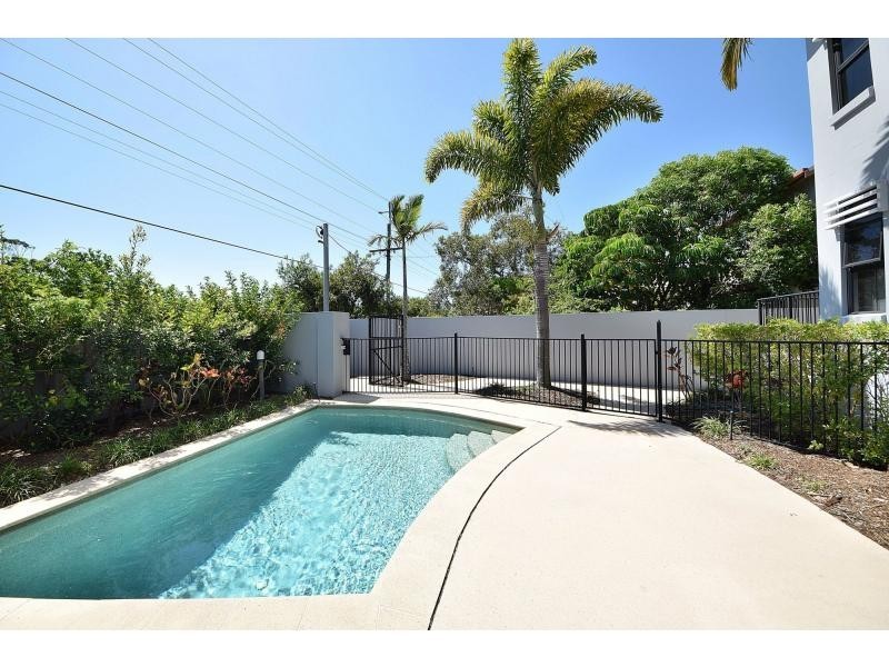 6/2104 Gold Coast Highway, Miami QLD 4220