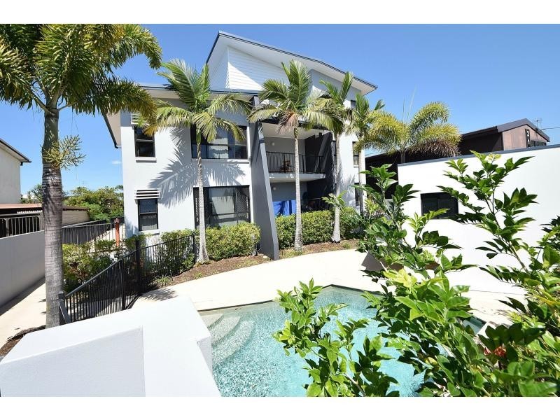 6/2104 Gold Coast Highway, Miami QLD 4220