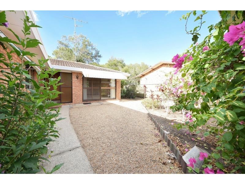 160 Acanthus Avenue, Burleigh Waters QLD 4220