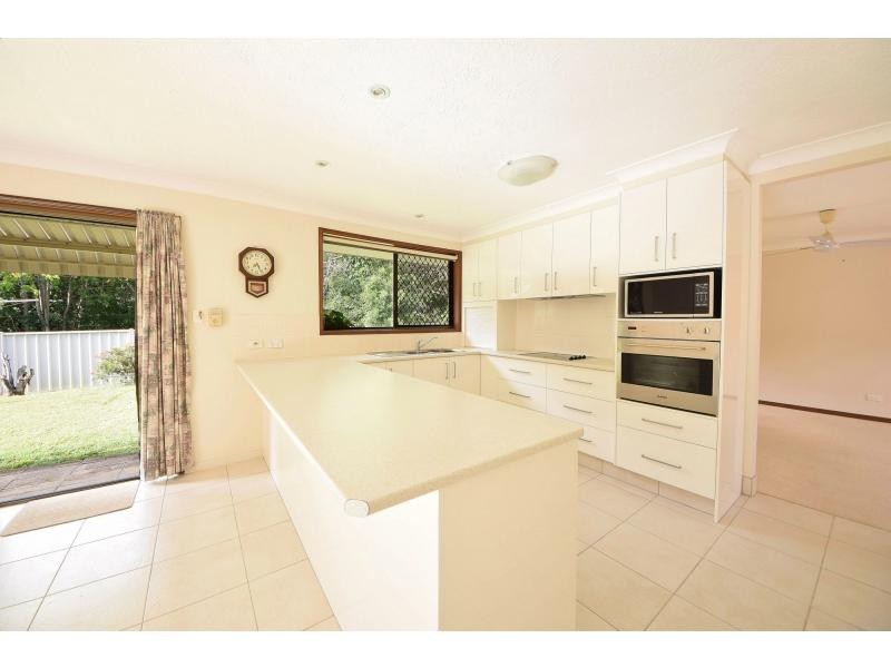 160 Acanthus Avenue, Burleigh Waters QLD 4220