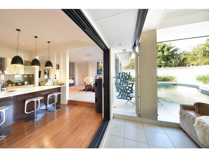 4 Bluejay Street, Burleigh Waters QLD 4220