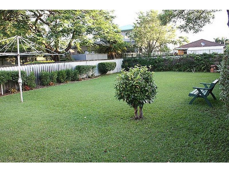 78 Nobby Parade, Miami QLD 4220