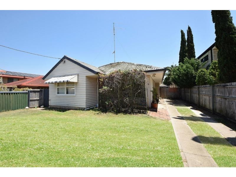 9 Elder Entrance, Burleigh Heads QLD 4220