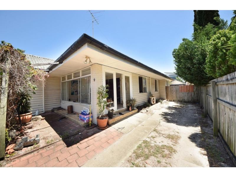 9 Elder Entrance, Burleigh Heads QLD 4220