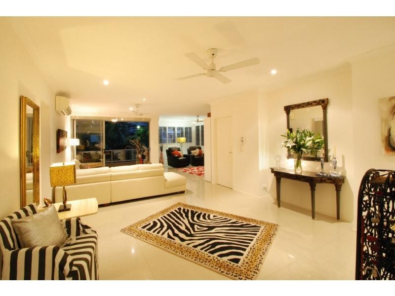 4/21 Ewart Street, Burleigh Heads QLD 4220