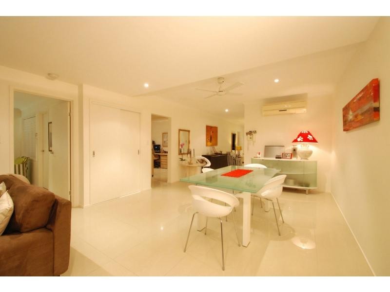 4/21 Ewart Street, Burleigh Heads QLD 4220