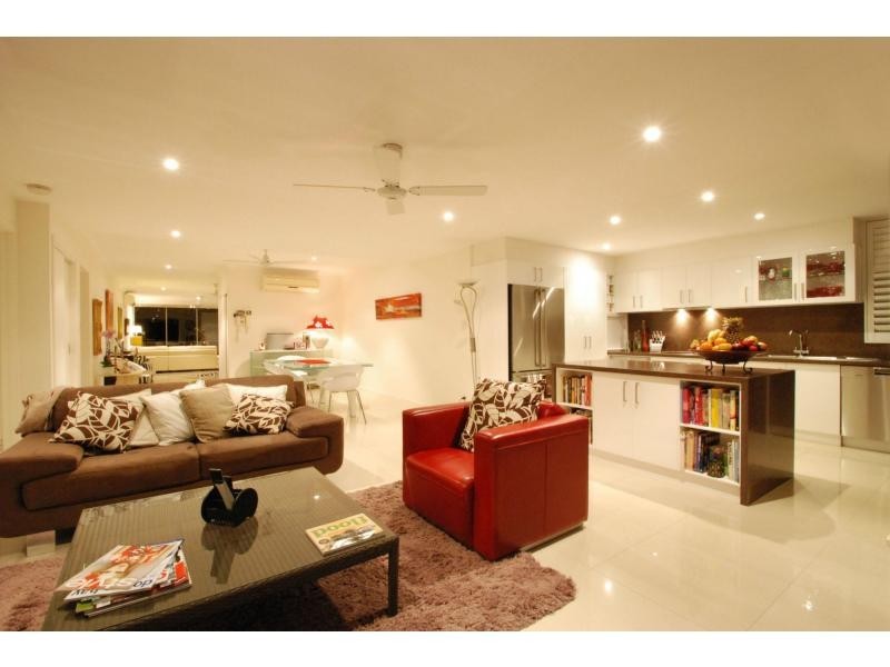 4/21 Ewart Street, Burleigh Heads QLD 4220